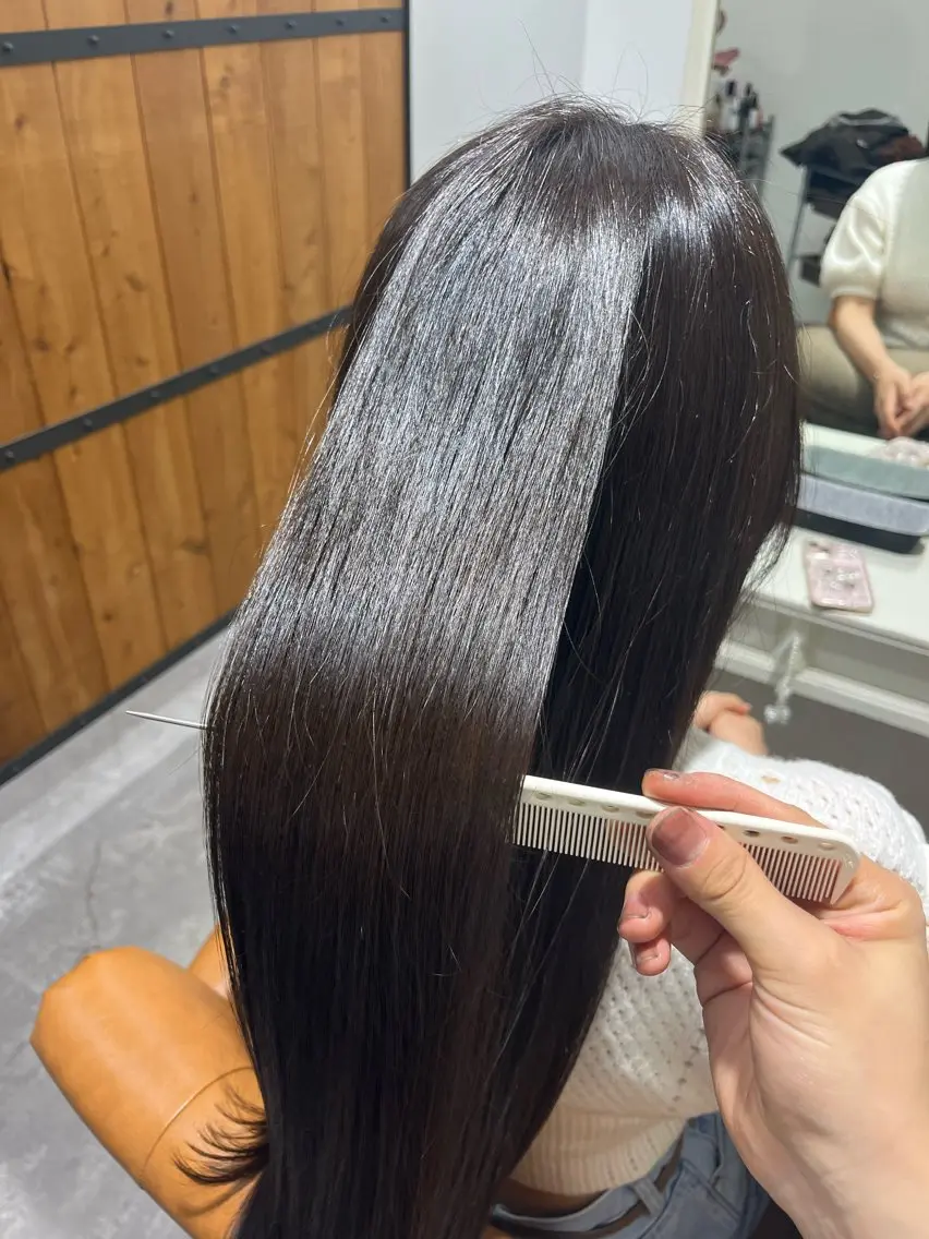 カラー 田口 夏鈴のヘアスタイル