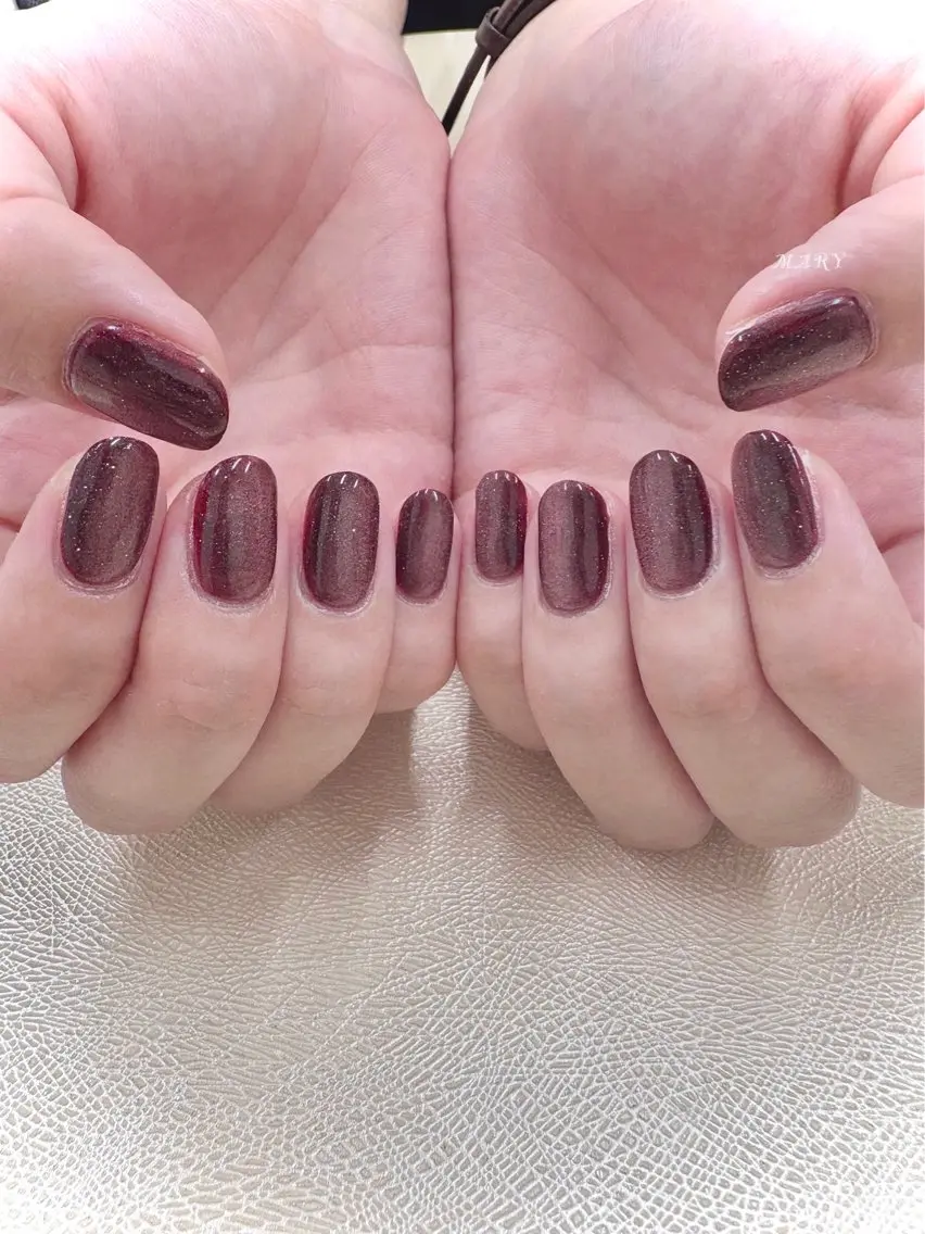 ネイル ボルドー フラッシュネイル マグネットネイル ニュアンスネイル ワンカラーネイル ハンドネイル Mary nail .narumiのネイルデザイン