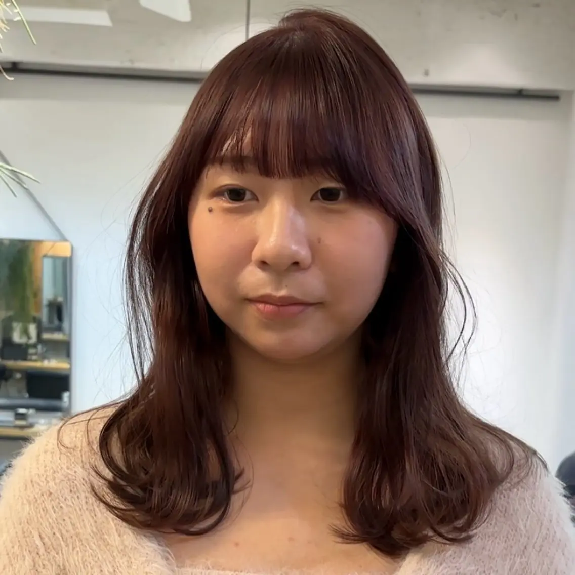 セミロング 盛れる透明感カラー momokaのヘアスタイル
