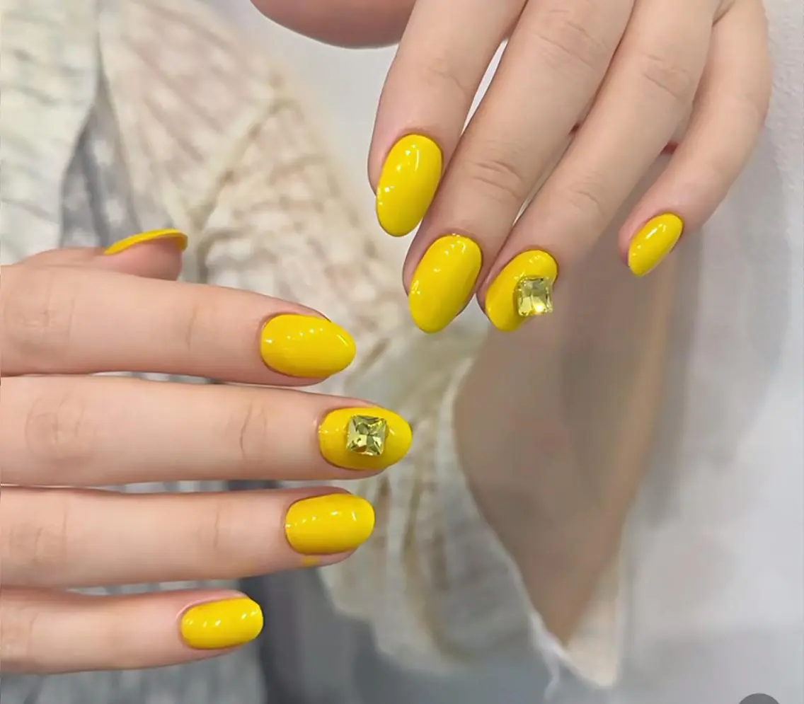 ネイル ハンドネイル エリ🫧 nail池袋東口のネイルデザイン