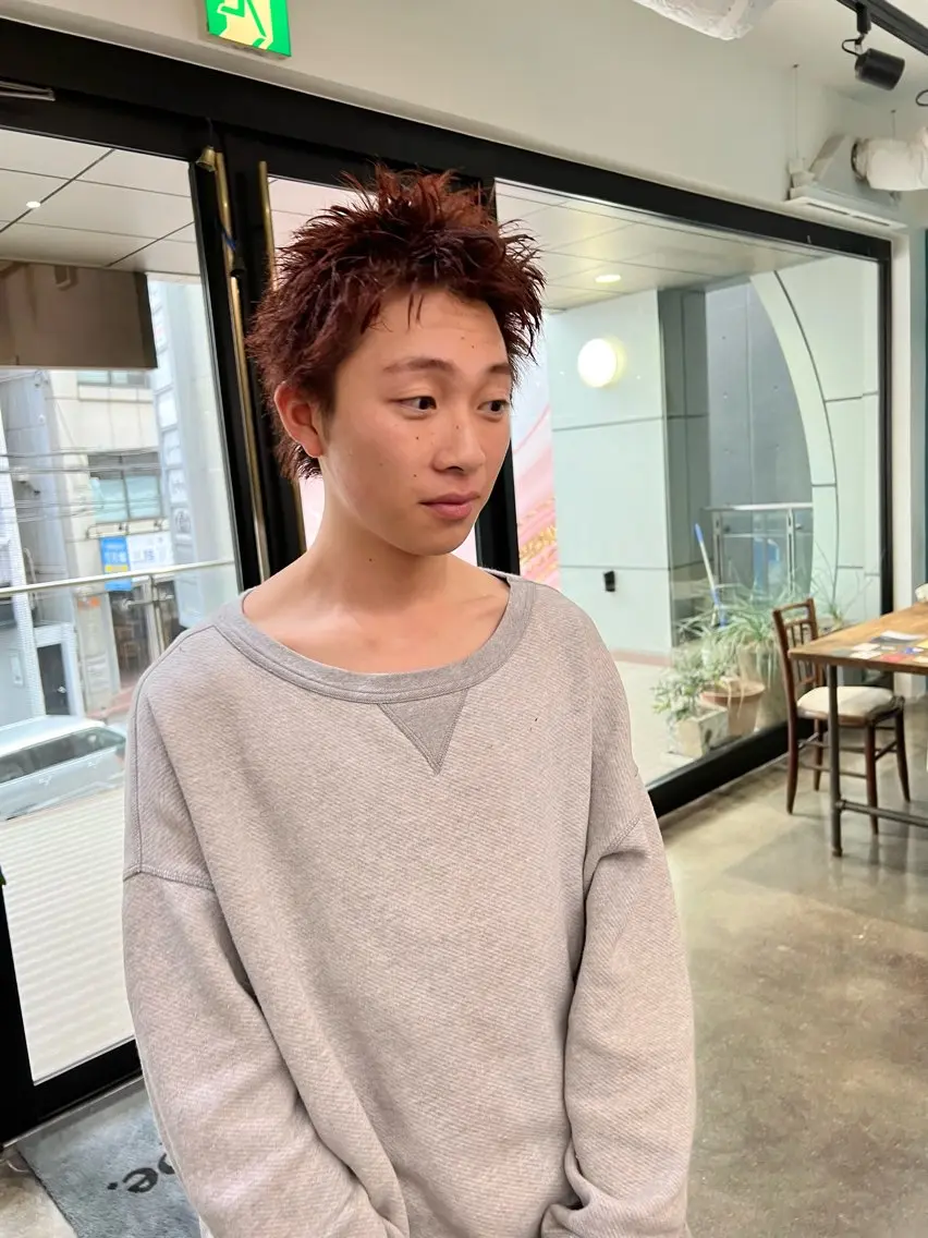 ショート メンズ メンズショート スパイキーショート 刈り上げ ショートヘア カット ヘアカラー 千葉 郁也のヘアスタイル