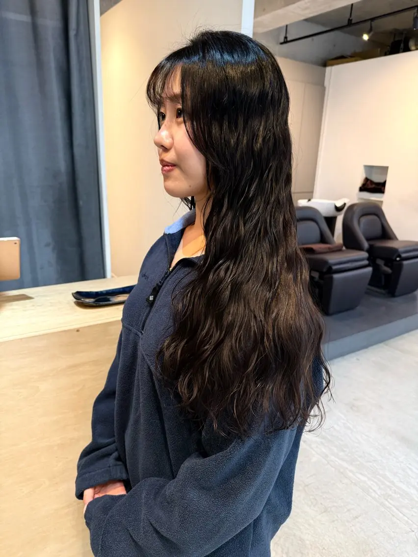 ロング カット パーマ トリートメント 🌿朝5分でお洒落 パーマスタイル🌿のヘアスタイル