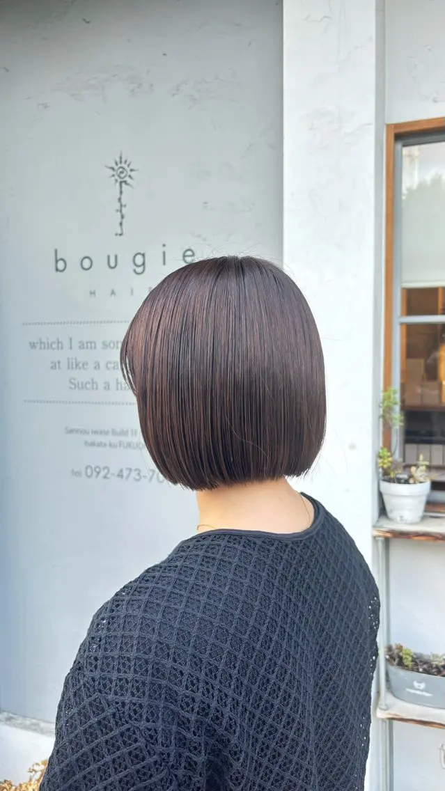 ショート 切りっぱなしボブ ボブ makoto⌇レイヤ ー⌇艶カラー🍒‎のヘアスタイル