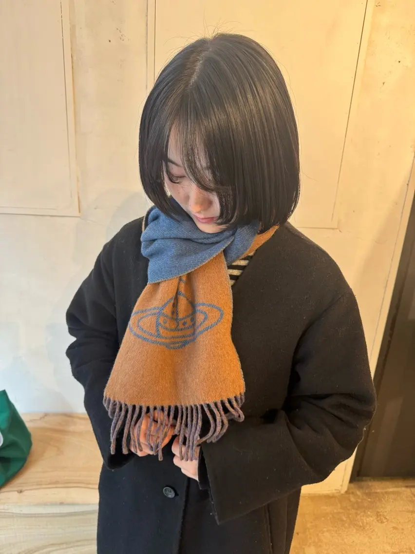ミディアム ボブ カット ミワ ハナのヘアスタイル