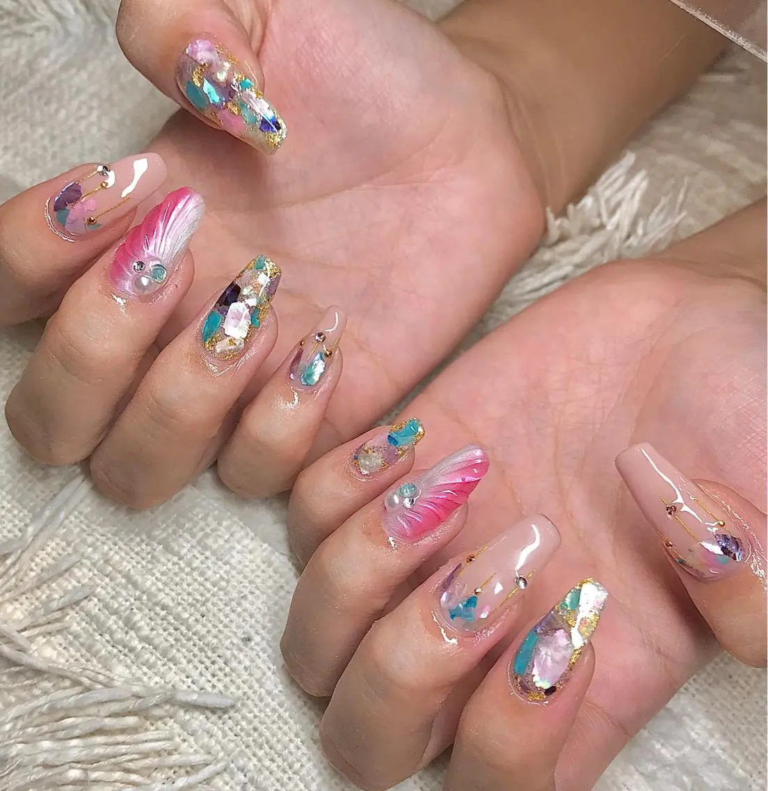 ロング カラー パーマ ヘアアレンジ メンズ ネイル マツエク・マツパ ロング ロングネイル el. by Aoのネイルデザイン