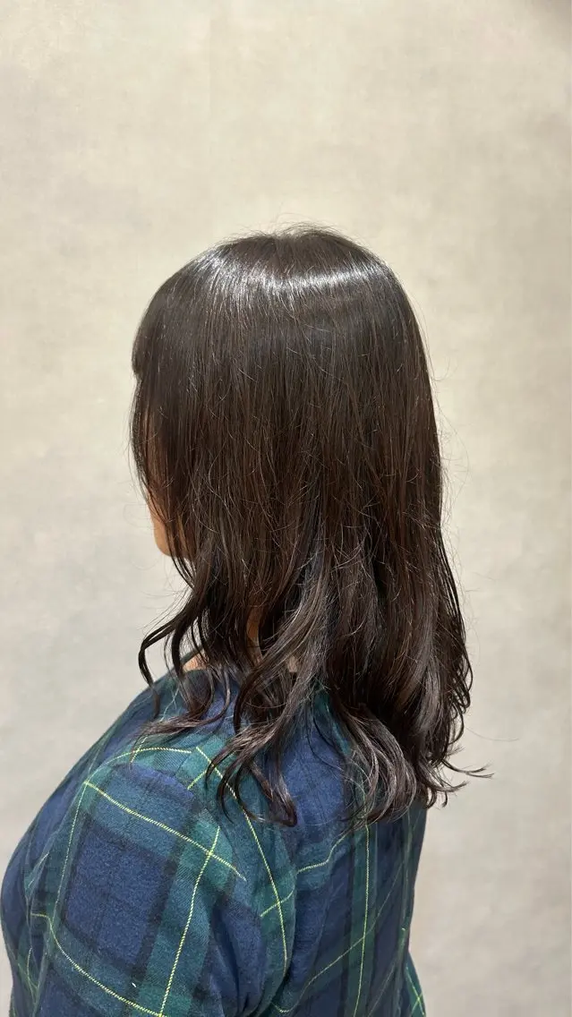 ミディアム ミディアムパーマ 顔まわりレイヤー レイヤーカット 藤浪 凪沙のヘアスタイル