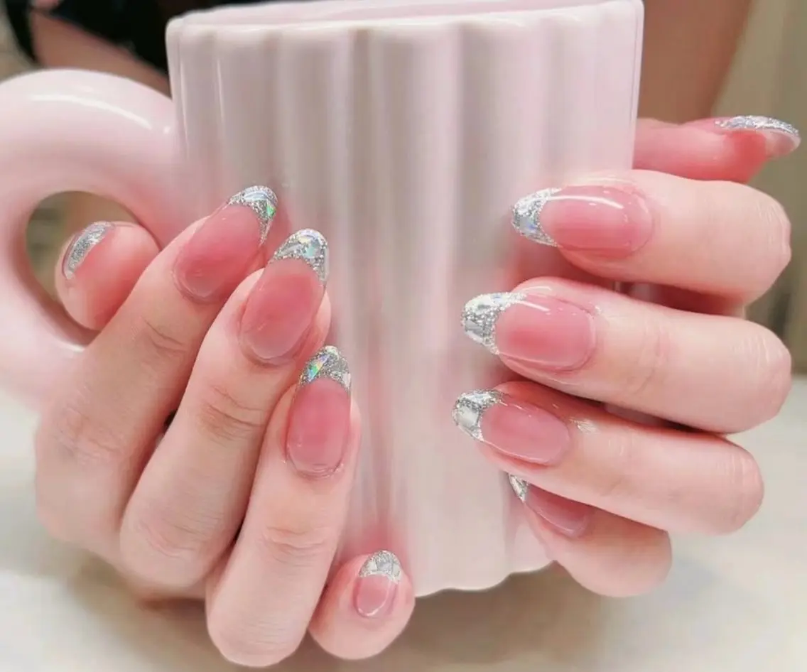 ネイル アートネイル べっ甲ネイル チークネイル 長さ出し フラッシュネイル ハンドネイル ハンドケア For you. Nail Salonのネイルデザイン