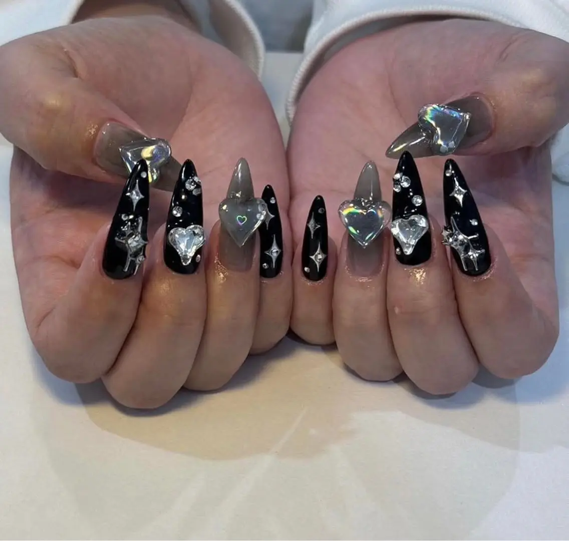 ネイル ハンドネイル HIN NAILのネイルデザイン