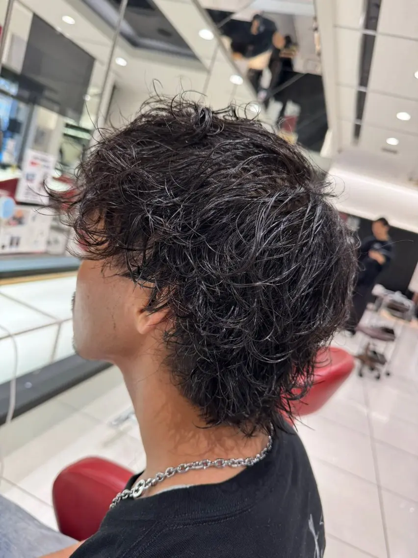 ミディアム ミディアムパーマ メンズ/メンズパーマ 服部太地のヘアスタイル