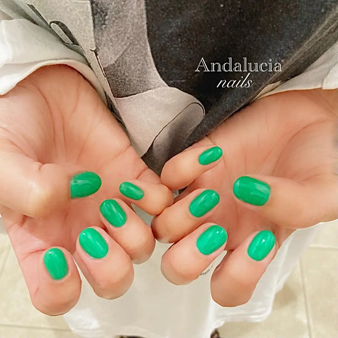 ネイル グリーン ハンドネイル Andalucia nailsのネイルデザイン