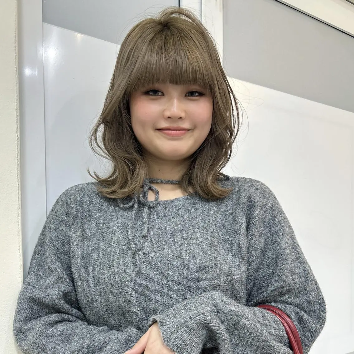 セミロング ヘアカラー トリートメント 🩷モテるハイトーン 🩷ブリーチ特化🩷のヘアスタイル
