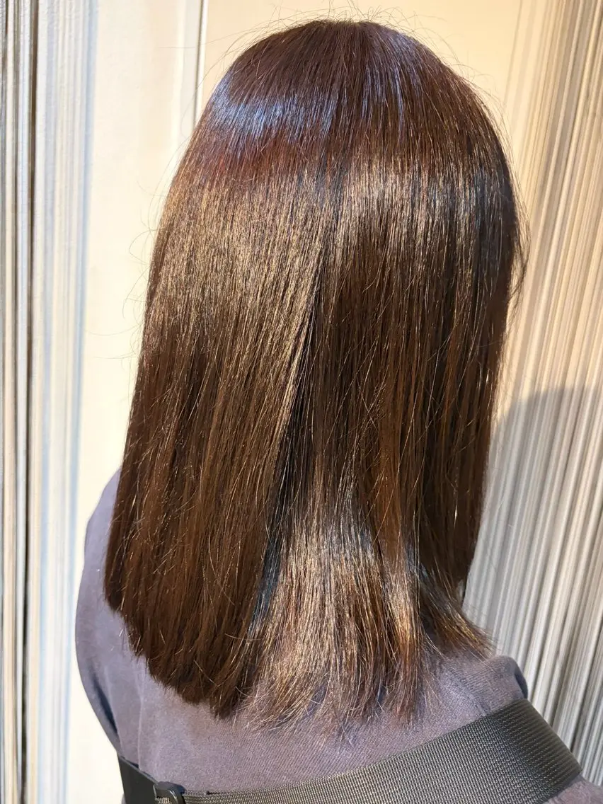 セミロング カラー 縮毛矯正 トリートメント カット ヘアカラー 縮毛矯正 トリートメント 勘場 万菜華のヘアスタイル
