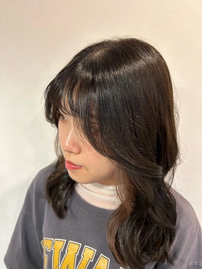 カラー ブリーチ ダブルカラー 元永 沙知のヘアスタイル