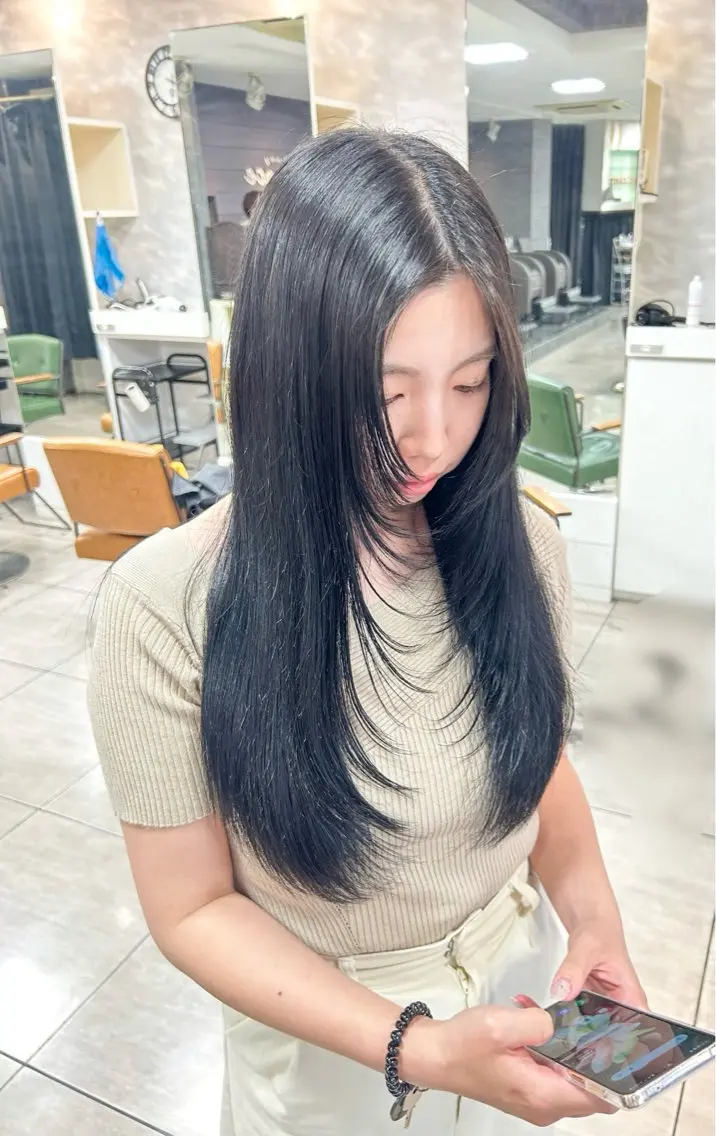 ロング レイヤーカット カット ヘアカラー レイヤー/艶髪カラー 森本くるみのヘアスタイル