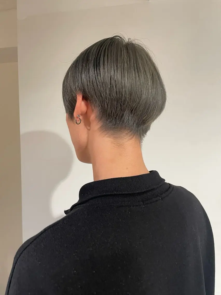 ショート カラー ブリーチ ダブルカラー グレージュ ヘアカラー トリートメント 暖色カラー🍒 ケアブリーチ/akiのヘアスタイル