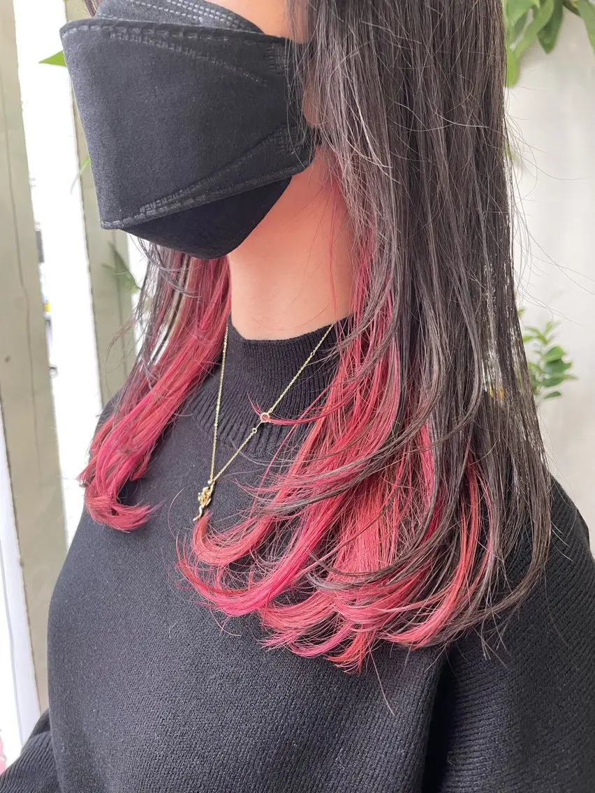 セミロング カラー カシス インナーカラー ピンクカラー 🍎暖色・透明感 カラー🍒齋藤すみれのヘアスタイル