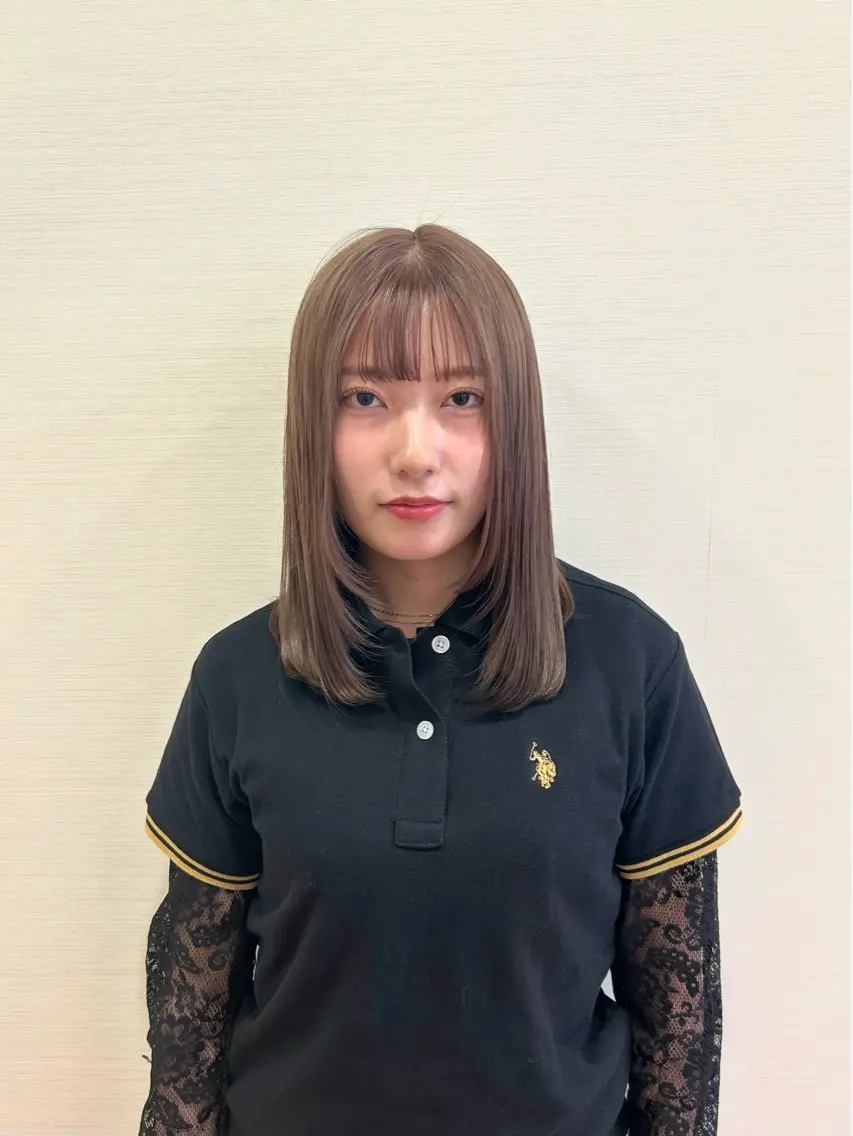 ミディアム カラー カット ヘアカラー ミ ユのヘアスタイル