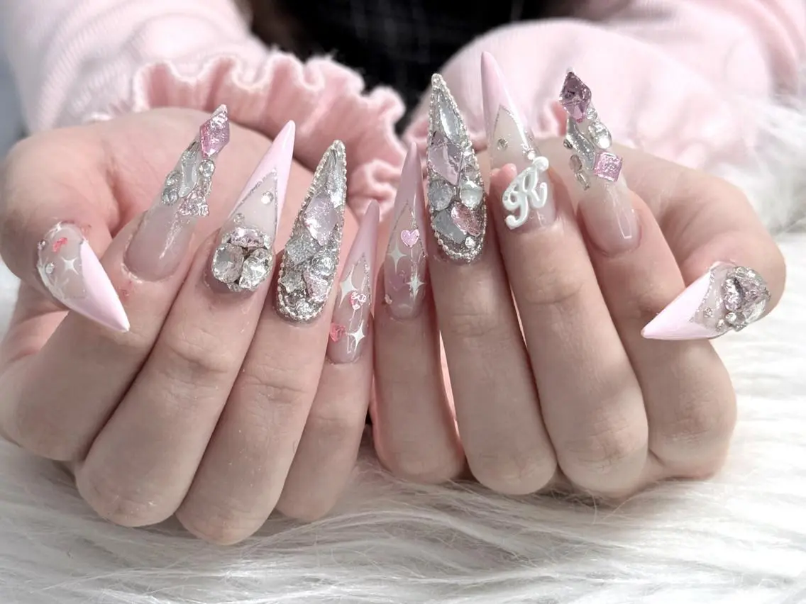 ネイル 長さ出し グラデーション 卒業式 キラキラネイル マグネットネイル Emi🌸Belle Nail Salonのネイルデザイン