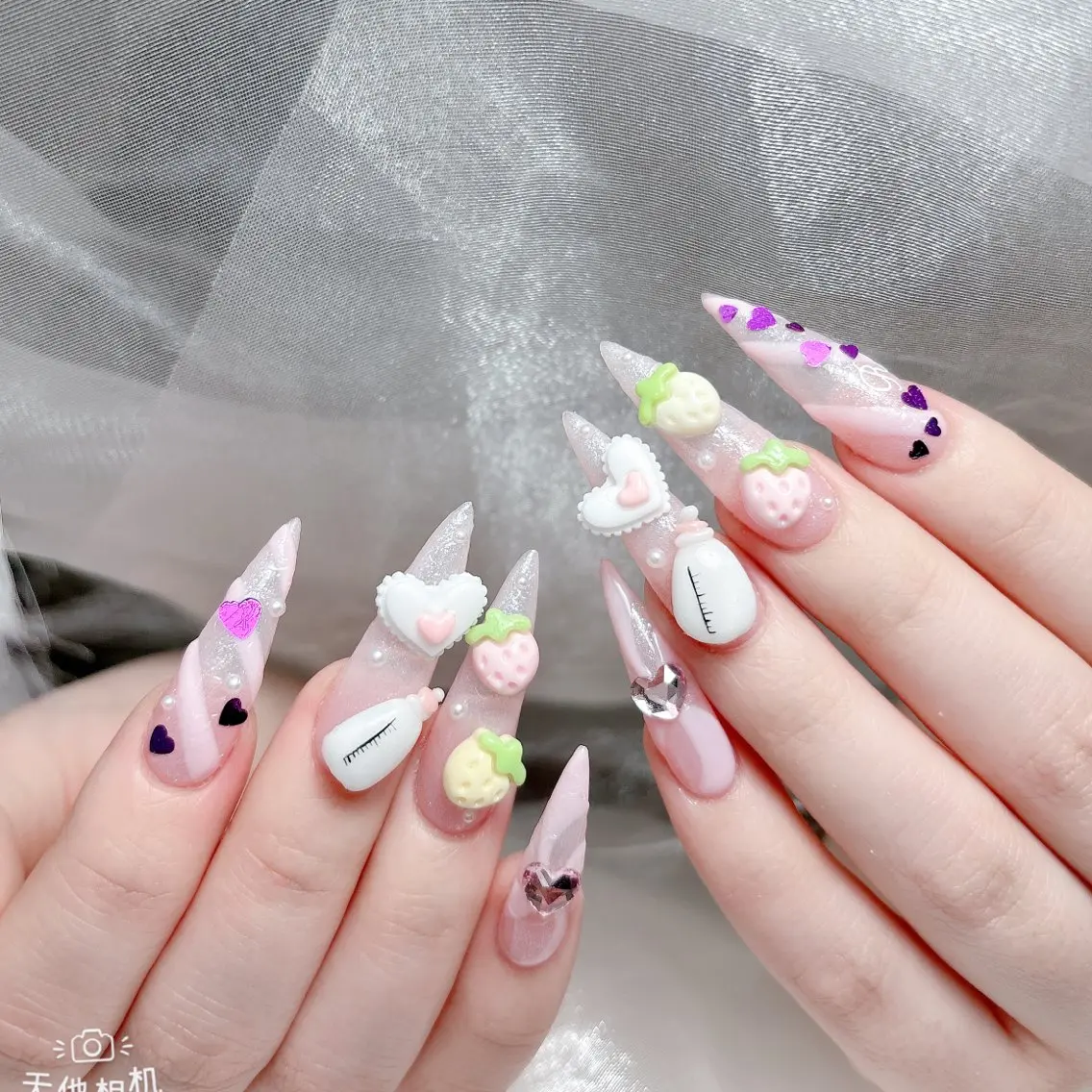 ネイル 成人式 キラキラネイル 大理石ネイル(マーブル) スカルプネイル 夏ネイル ハンドネイル MoMoA Nail ネイル長さ出し専門店のネイルデザイン