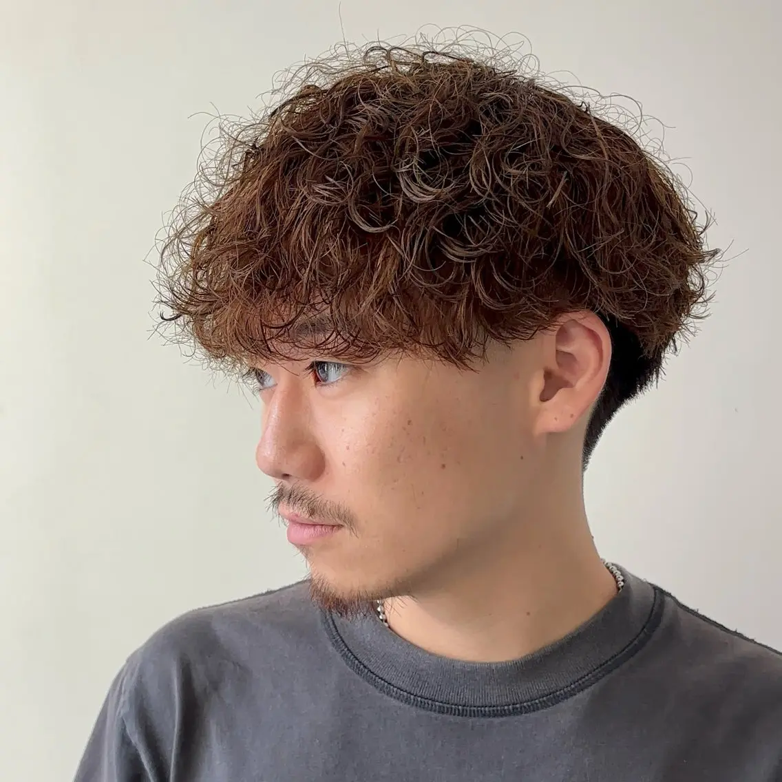 ショート パーマ メンズ メンズパーマ 波巻きパーマ カット ヘアカラー men's/perm colorDaijuのヘアスタイル