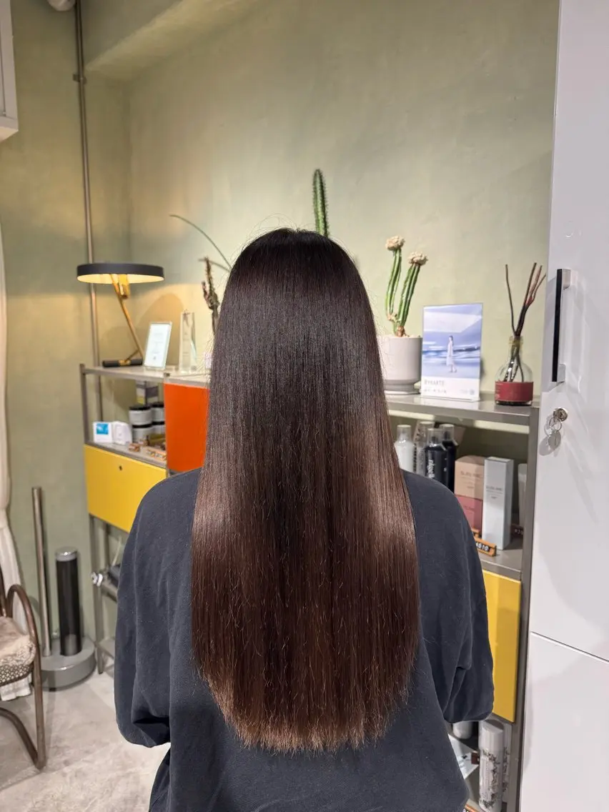 カラー 川口 彩花のヘアスタイル