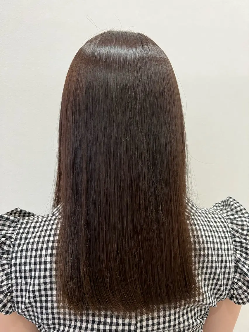 セミロング 縮毛矯正 SOYON栄 山下麻央のヘアスタイル