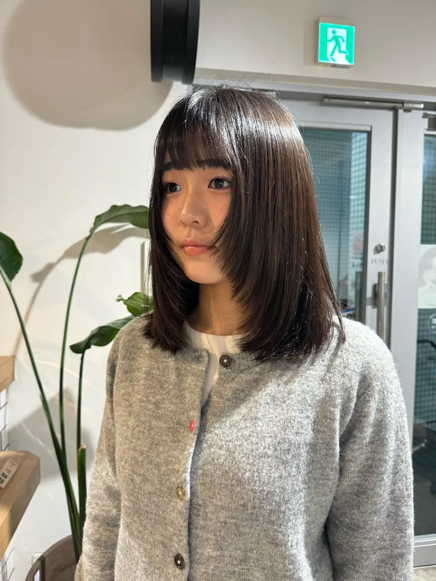 ミディアム 顔まわりレイヤー 顔周りカット レイヤーカット レイヤー/大人ボブ 渡邉【日吉美容室】のヘアスタイル