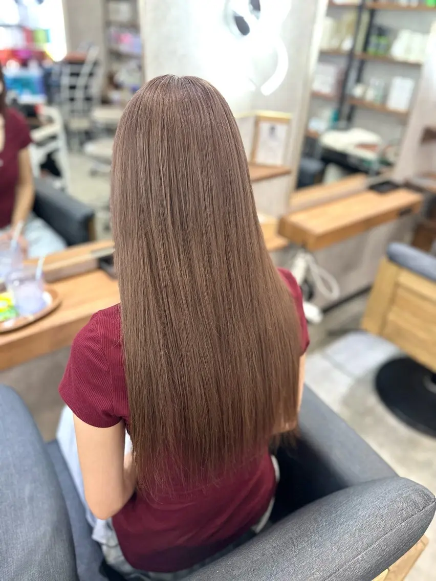 ロング ヘアカラー MOURI CHISATOのヘアスタイル
