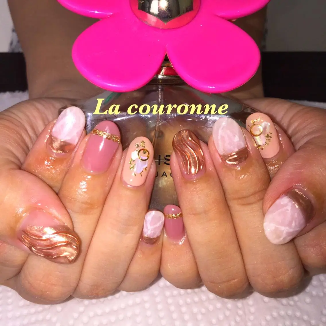 ネイル ハンドネイル Lacouronne NATSUMIのネイルデザイン