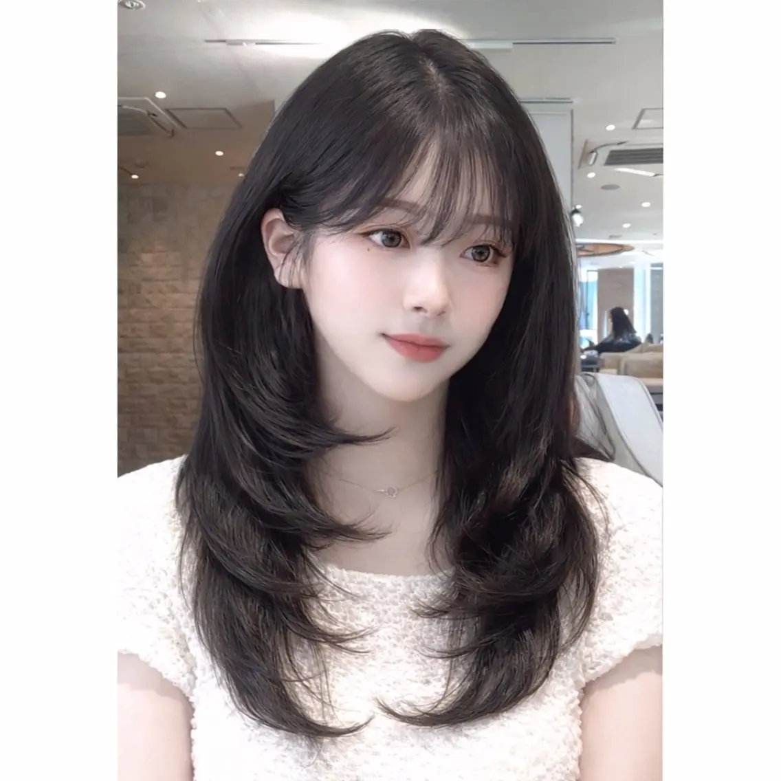 セミロング 韓国風ヘア カット ヘアカラー トリートメント 美髪矯正・レイヤー 倉友哉のヘアスタイル