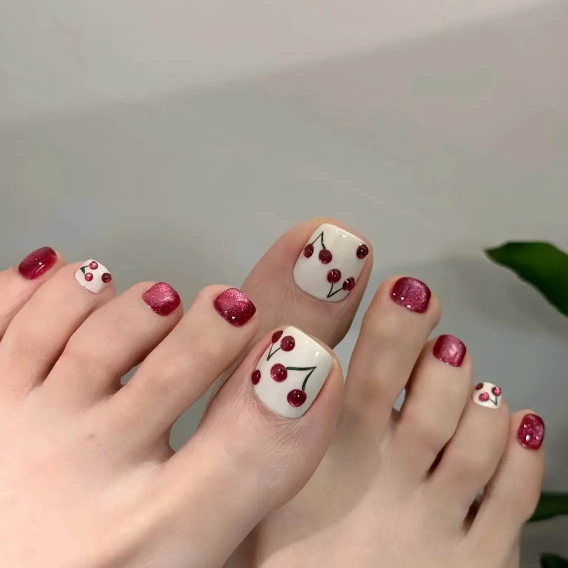 ネイル オーロラネイル 長さ出し フレンチネイル ジェルネイル ガラスフレンチ Rela・S NAILのネイルデザイン