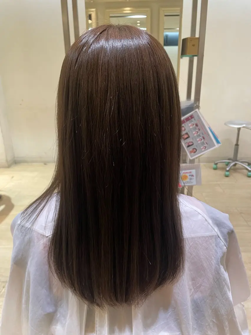 セミロング 蓮田 葵のヘアスタイル