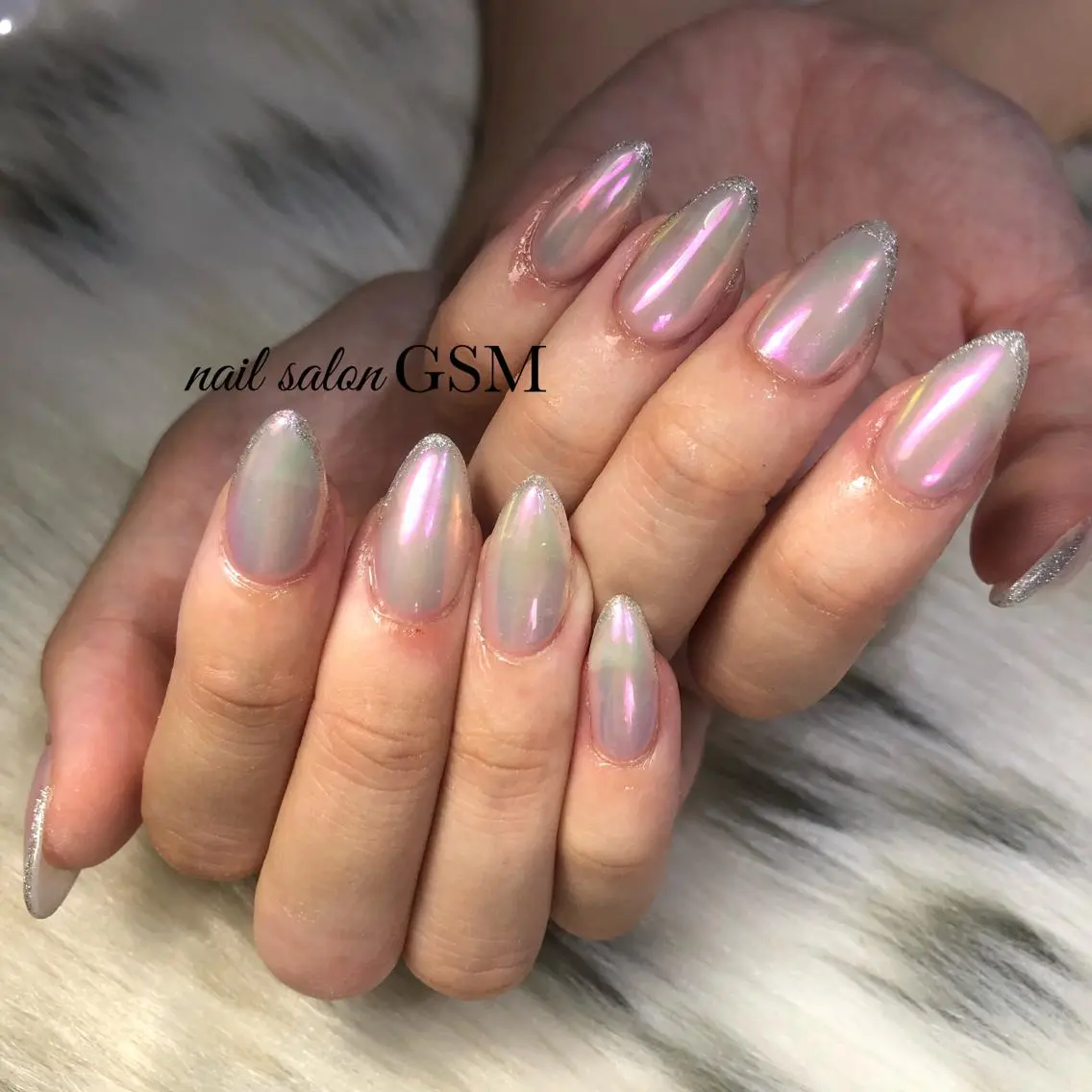 ネイル オーロラネイル フレンチネイル ハンドネイル nail salon GSMのネイルデザイン