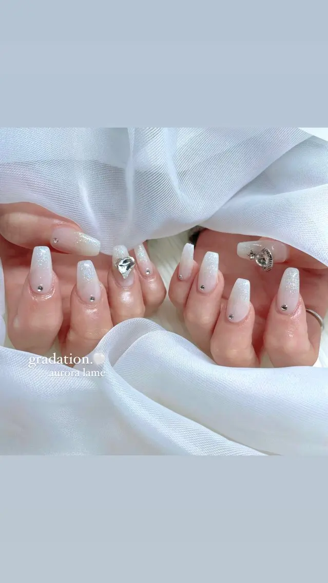 ネイル ハンドネイル Sii nail 🤍SAKIのネイルデザイン