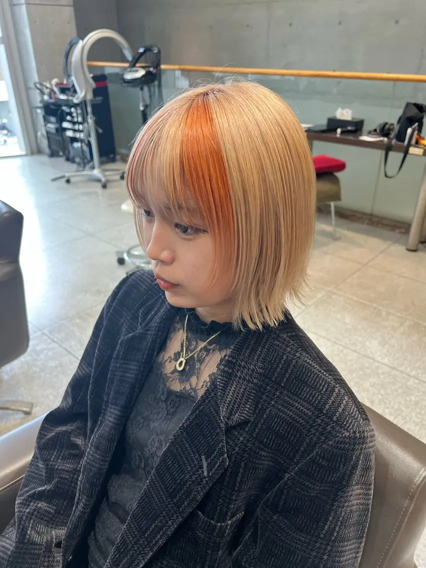 ミディアム 切りっぱなしボブ ボブ くびれヘア 顔まわりレイヤー レイヤーカット 切りっぱなし/ レイヤー/ももかのヘアスタイル