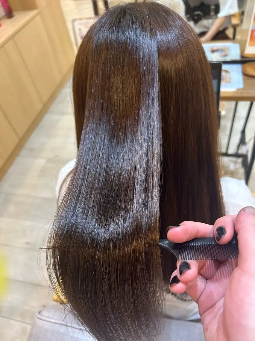ロング 縮毛矯正 白石 心愛のヘアスタイル