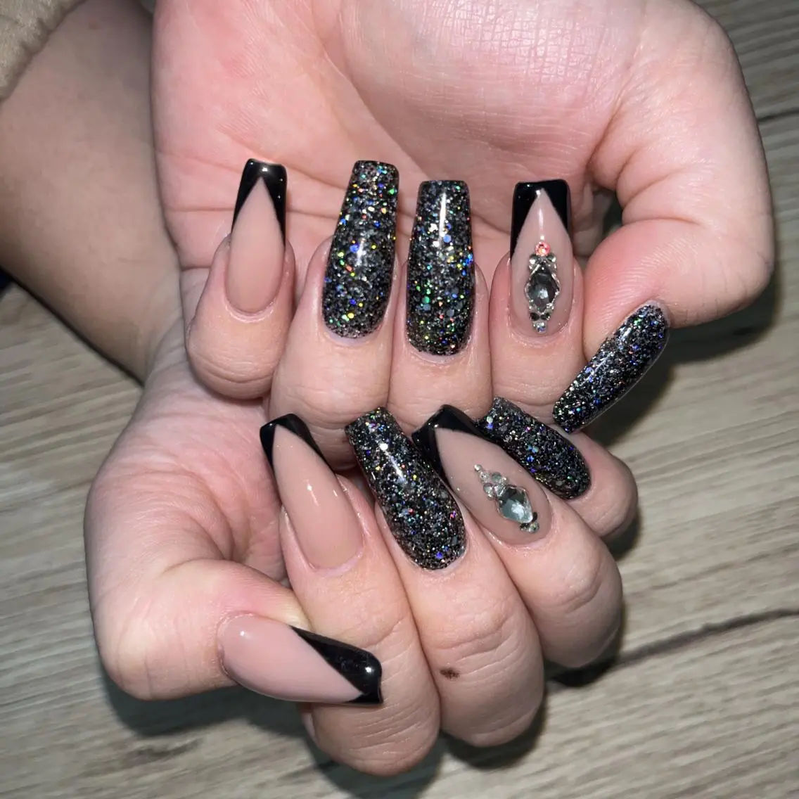 ロング ネイル フレンチネイル yukina nailのネイルデザイン