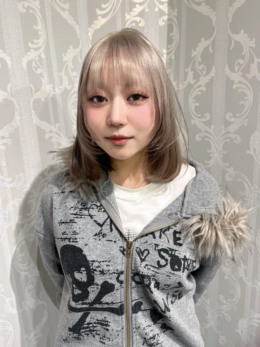 【人気No.1✨️】ミニモ新規限定‼️ダブルカラー🌟ブリーチ＋カラーの写真