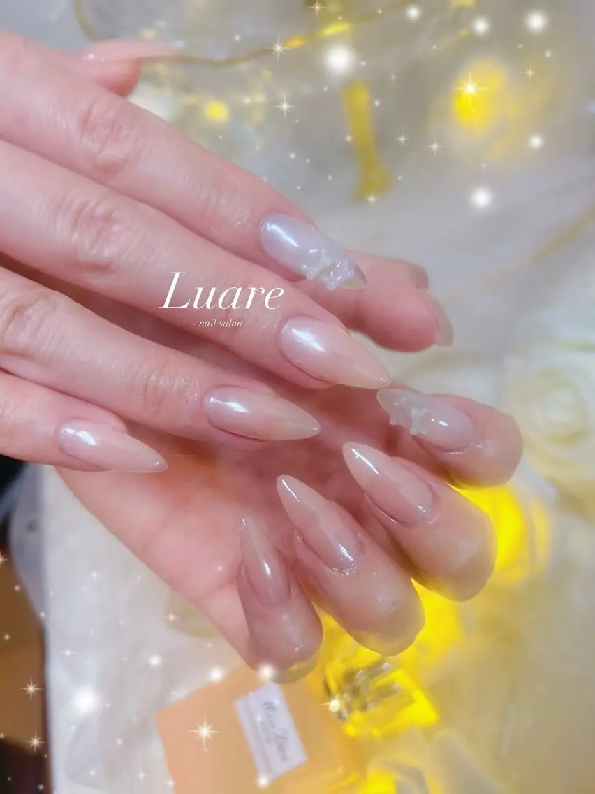 ネイル オフィスネイル ワンカラーネイル ピンク シンプルネイル ホワイト ハンドネイル NailSalon Luare 大阪本町のネイルデザイン