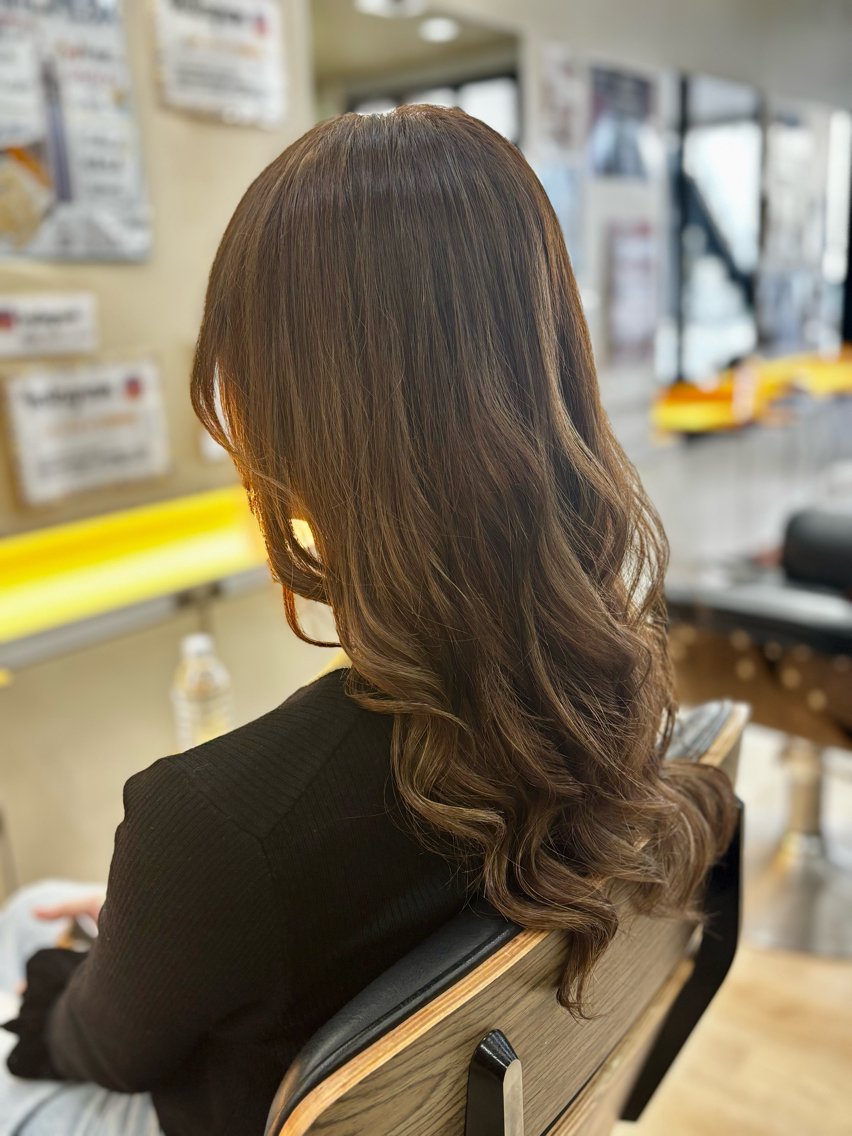 ロング カット ヘアカラー 沖野 愛恵のヘアスタイル