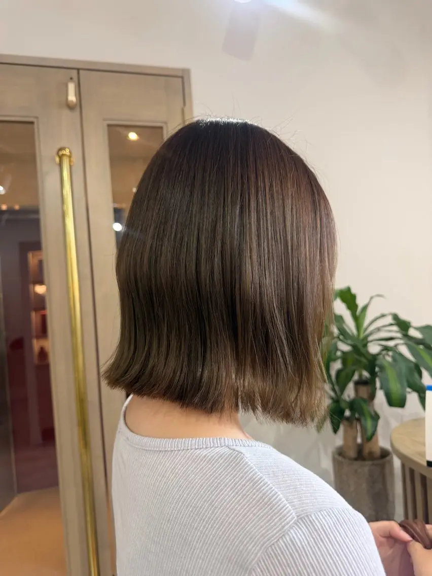 ショート カラー ベージュカラー オリーブベージュ カット ヘアカラー トリートメント 梅田/ 髪質改善/ 似合わせ/RINKAのヘアスタイル