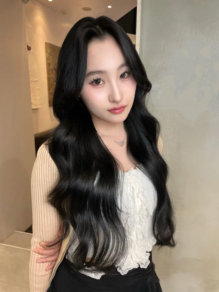 ロング カラー ヘアカラー トリートメント 艶カラー♡クール トレンドヘア♡アユミのヘアスタイル