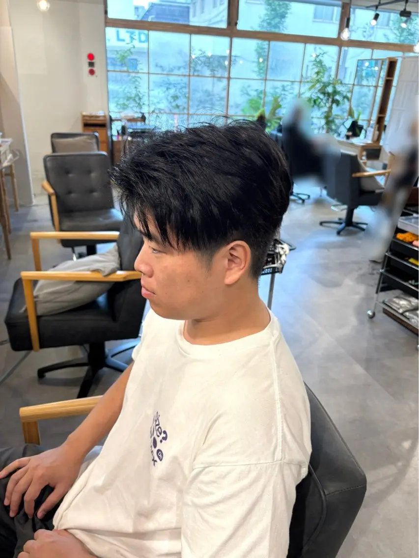 ショート メンズ アップバング 栗原 歩美のヘアスタイル