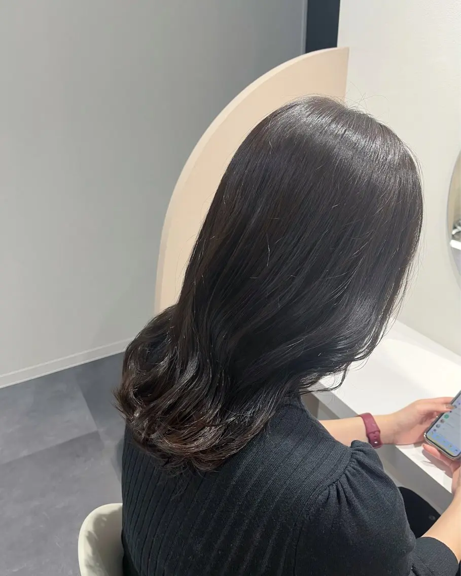 ミディアム カラー ダークグレー ダークグレージュ グレージュ 🫧こおりやま なつみ🫧のヘアスタイル