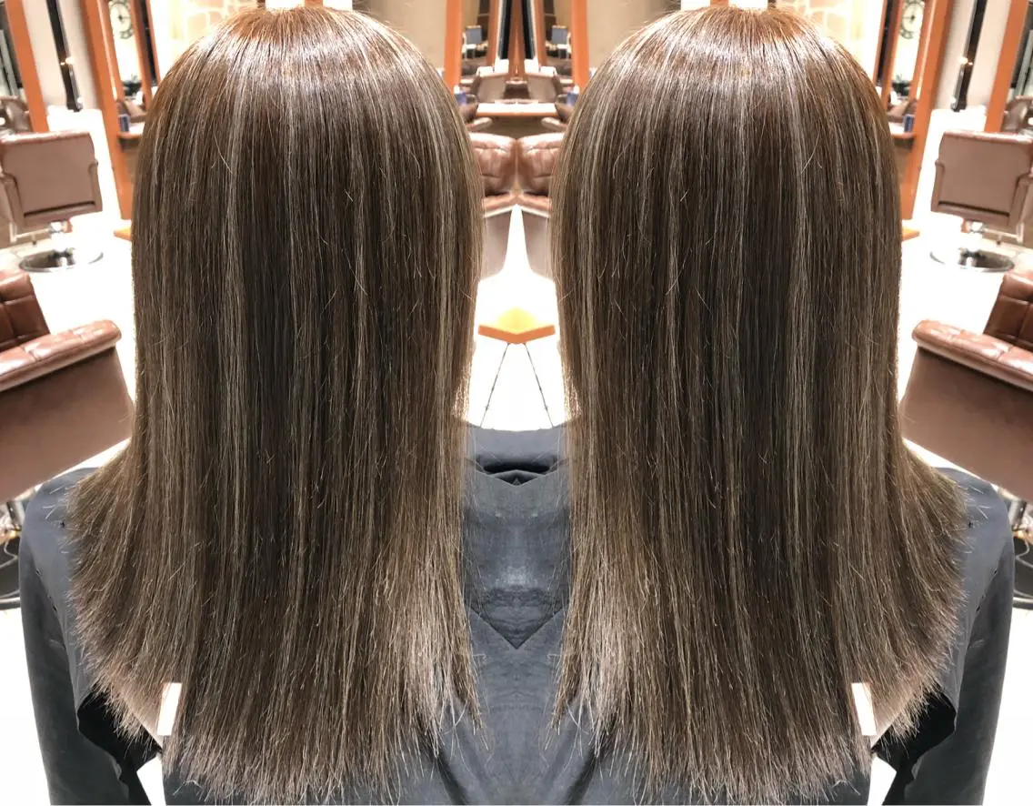 ミディアム カラー グレージュ ハイライトカラー シルバー ハイライト 【eimee】 店長✂️TAKUMAのヘアスタイル
