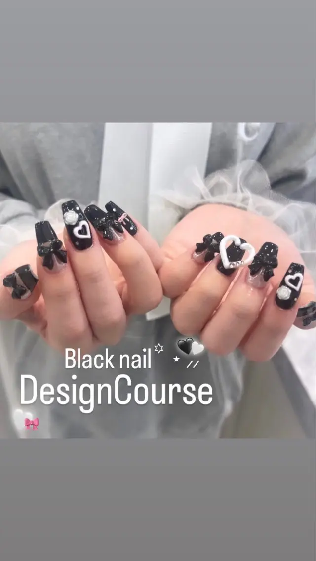 ネイル ハンドネイル 🧁fein. nana🩵のネイルデザイン