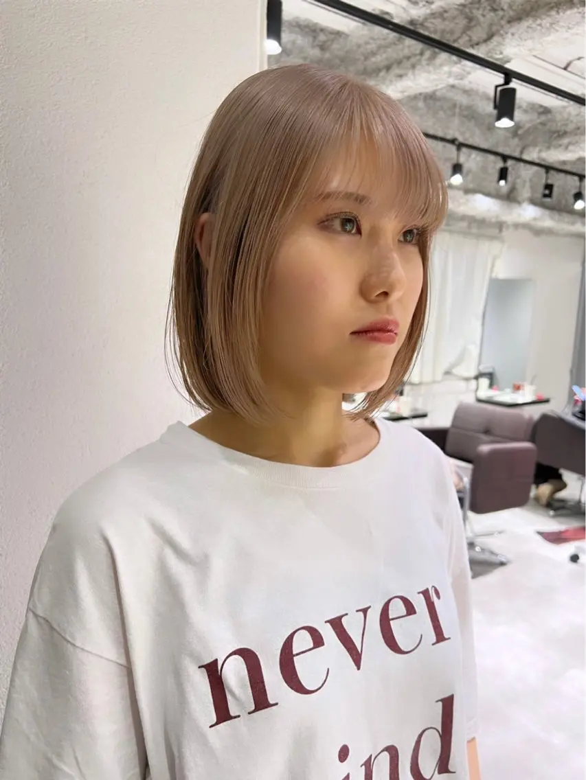 ショート カラー ブリーチ ケアブリーチ 透明感カラー デザインカラー ダブルカラー ハイトーン/ボブ 🎀sonokaのヘアスタイル