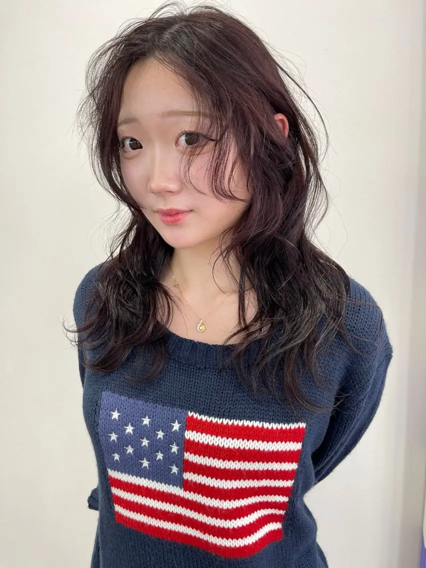 カラー ブリーチ ケアブリーチ デザインカラー ダブルカラー イヤリングカラー TATSUブリーチ/ ミルクティーベージュのヘアスタイル