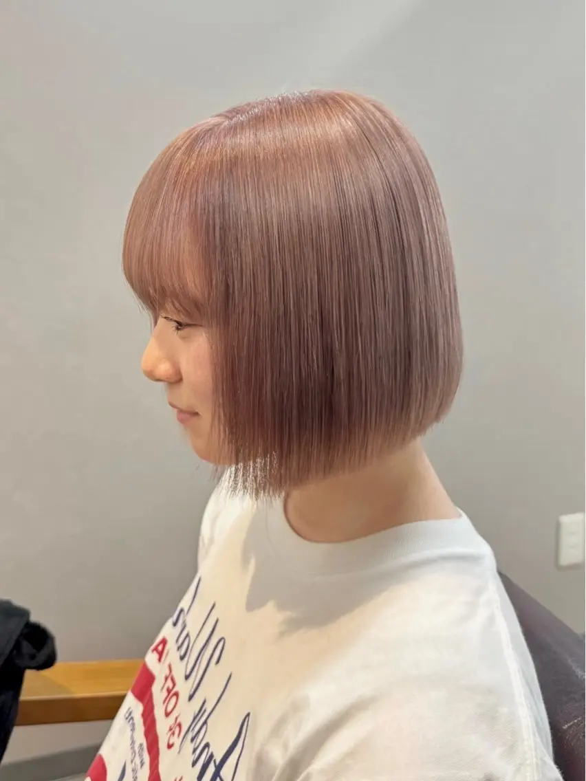 カラー ベージュカラー ブリーチ ミルクティーベージュ ピンクカラー ボブ ヘアカラー 髪質改善/レイヤー/ 🐣kokoro🌸のヘアスタイル