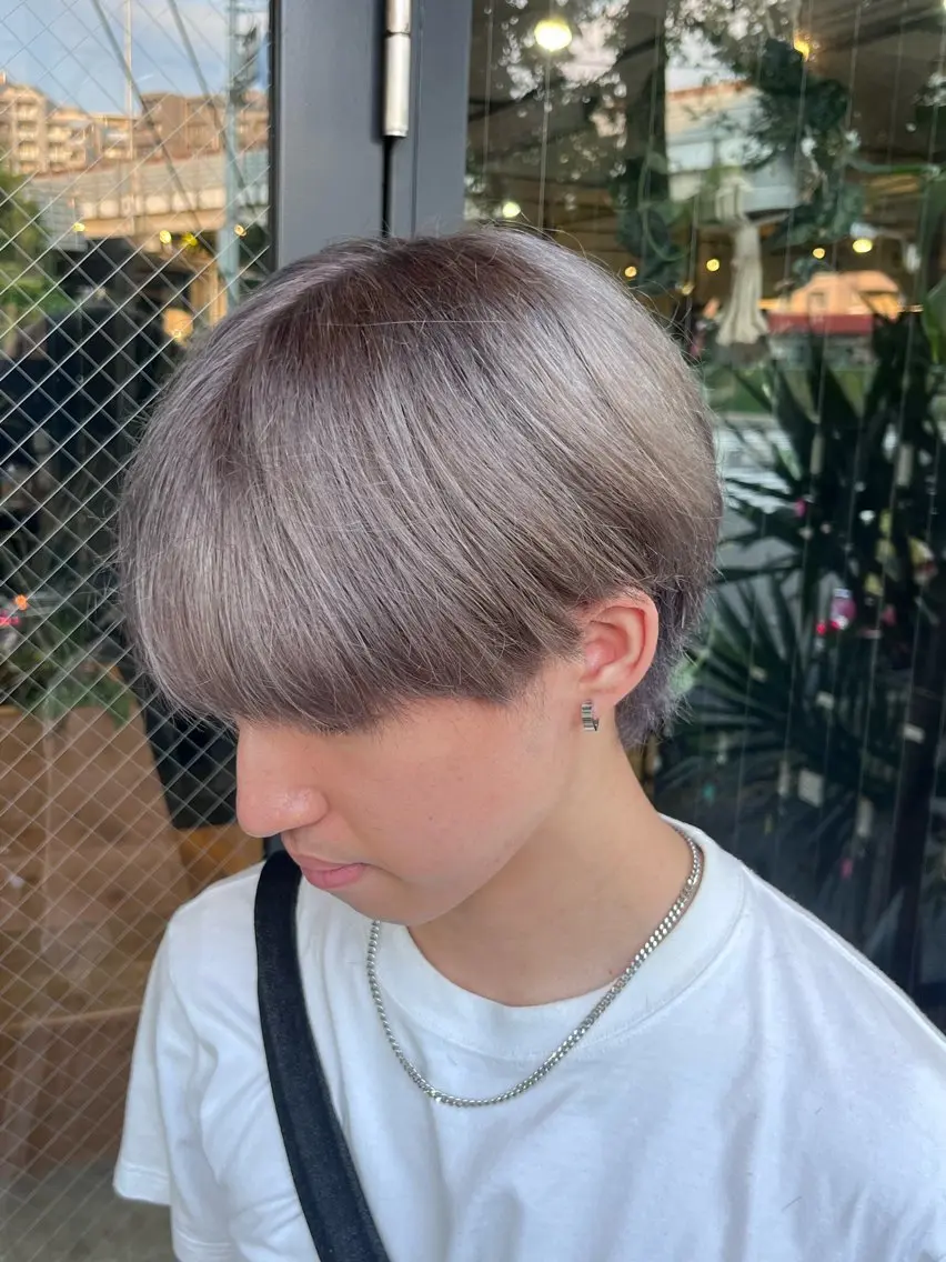 💎ハイトーン必見💎メンズカット＋Wカラー＋4step内部補修トリートメント(ブリーチ込み)¥15000の写真